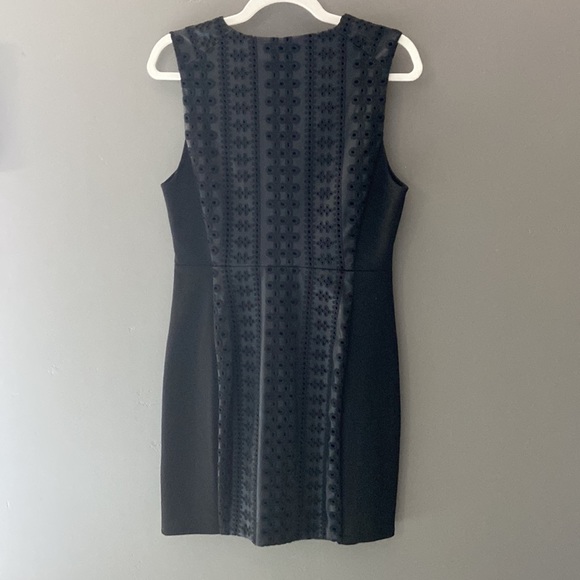 BCBG mixed material V neck sheath - Picture 3 of 3